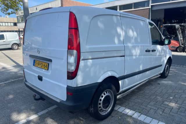 Mercedes-Benz Vito (2010) thumbnail 6