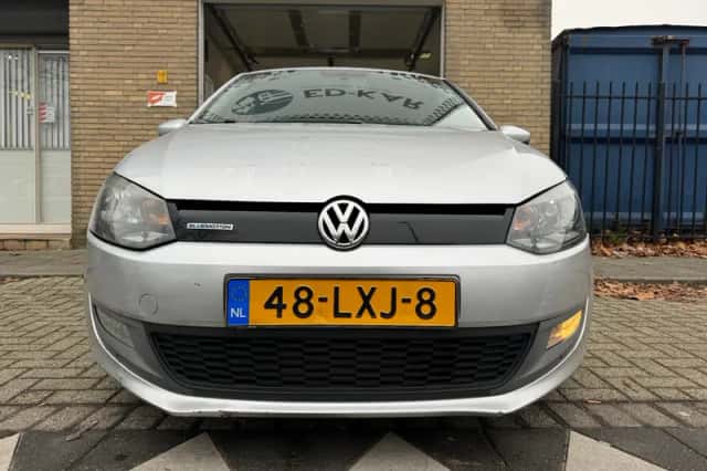Volkswagen Polo (2010) thumbnail 4