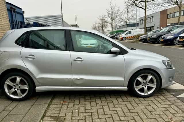 Volkswagen Polo (2010) thumbnail 6