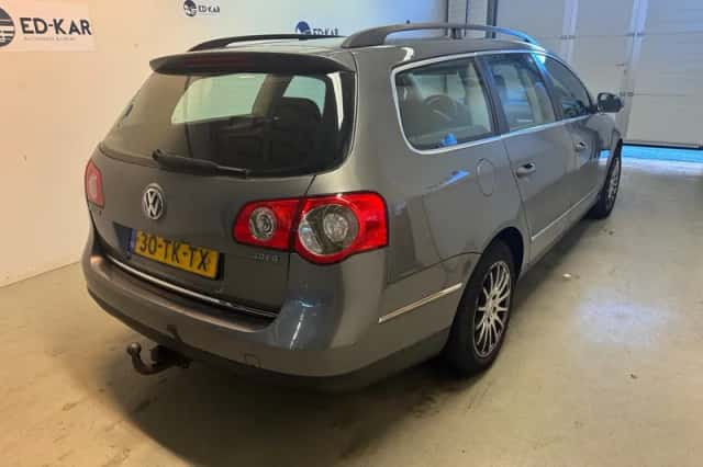 Volkswagen Passat (2006) thumbnail 6