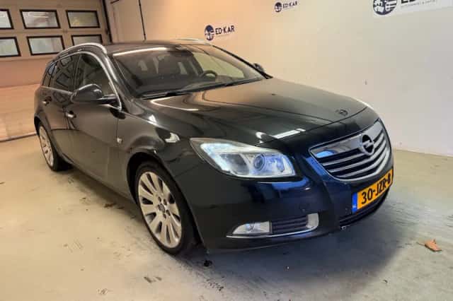 Opel Insignia (2009) thumbnail 4