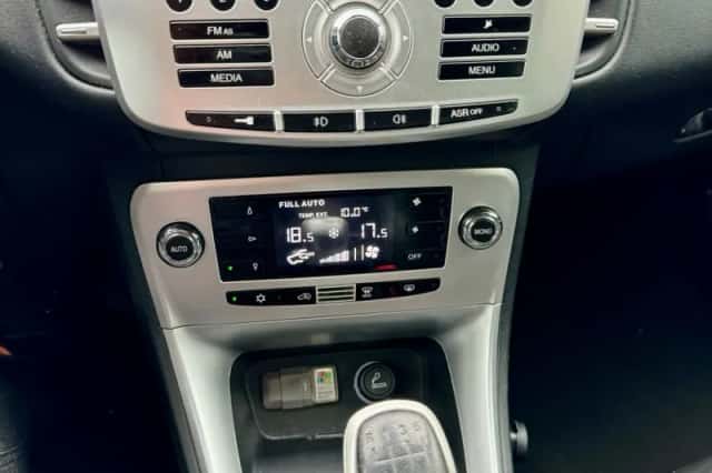 Lancia DELTA (2009) thumbnail 3