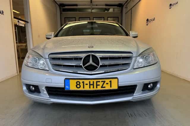 Mercedes-Benz C-Klasse (2007) thumbnail 4