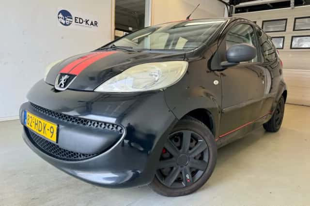 Peugeot 107 (2008)