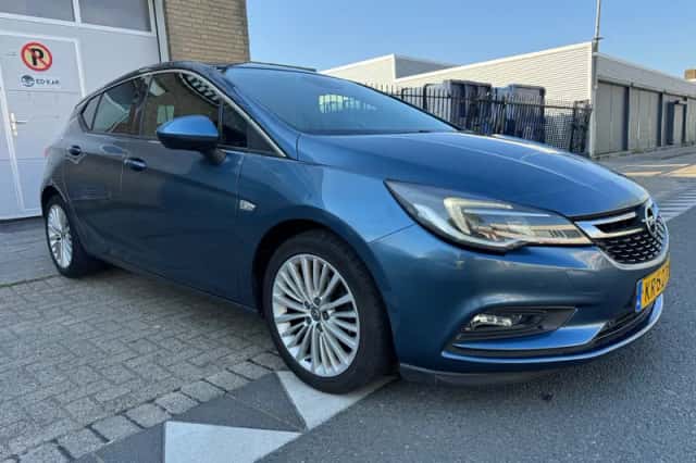 Opel Astra (2016) thumbnail 5