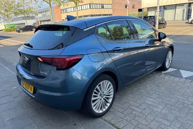 Opel Astra (2016) thumbnail 6