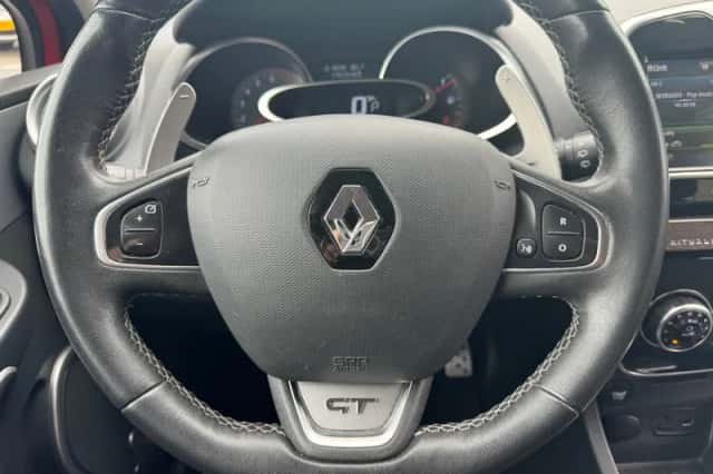Renault Clio (2015) thumbnail 3