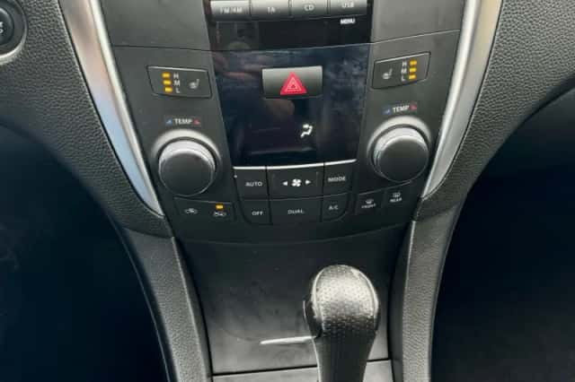 Suzuki KIZASHI (2012) thumbnail 3