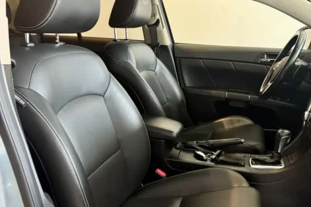 Suzuki KIZASHI (2012) thumbnail 4