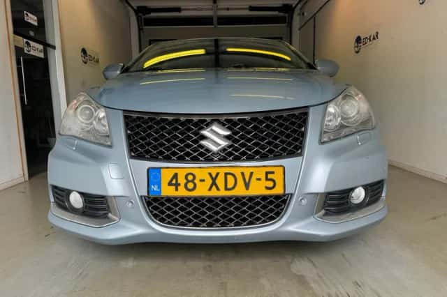 Suzuki KIZASHI (2012) thumbnail 5