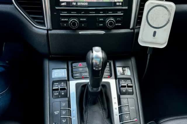 Porsche Macan (2014) thumbnail 3