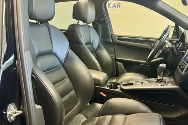Porsche Macan (2014) thumbnail 4