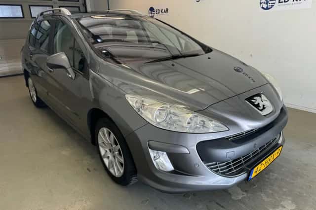 Peugeot 308 (2009) thumbnail 5