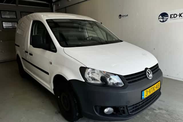 Volkswagen Caddy (2012) thumbnail 4
