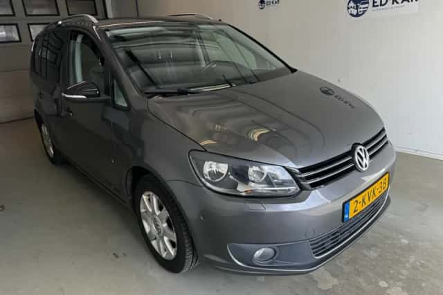 Volkswagen Touran (2013) thumbnail 6