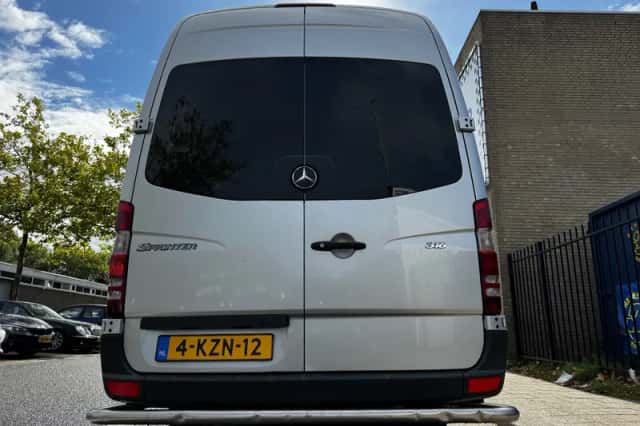 Mercedes-Benz Sprinter (2013) thumbnail 6