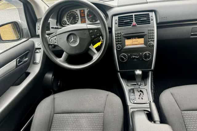 Mercedes-Benz B-Klasse (2009) thumbnail 2