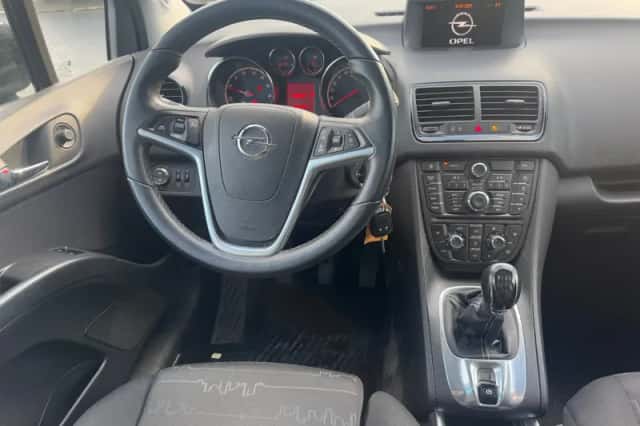 Opel Meriva (2013) thumbnail 2