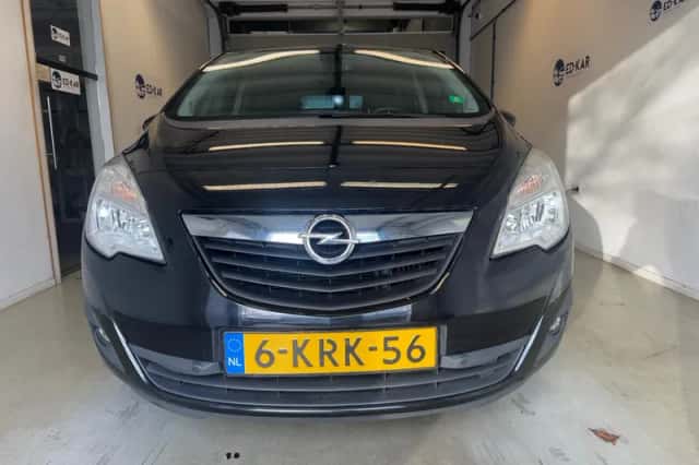 Opel Meriva (2013) thumbnail 4