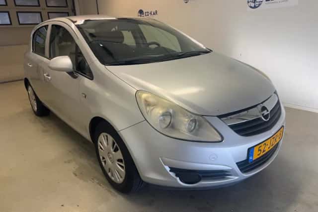 Opel Corsa (2009) thumbnail 5