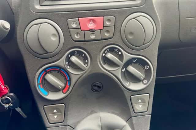Fiat Panda (2009) thumbnail 3