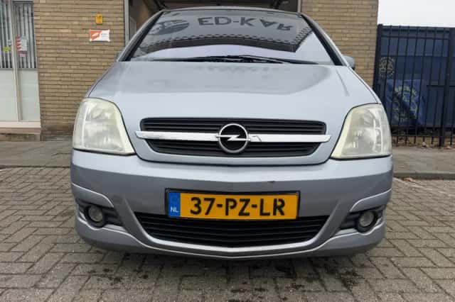 Opel Meriva (2004) thumbnail 4