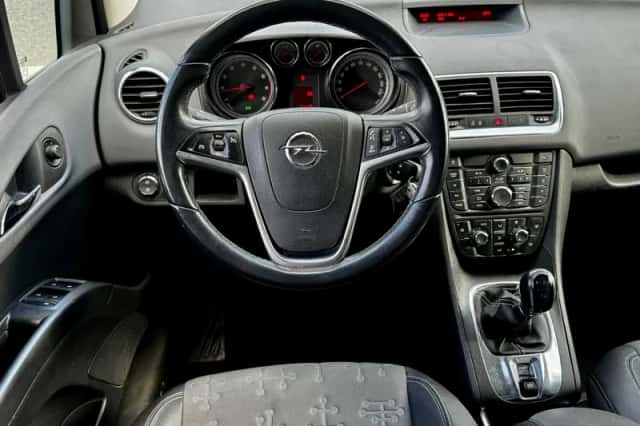 Opel Meriva (2012) thumbnail 2
