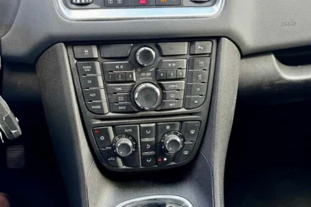 Opel Meriva (2012) thumbnail 3