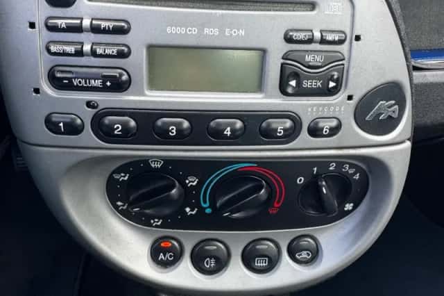 Ford KA (2007) thumbnail 3