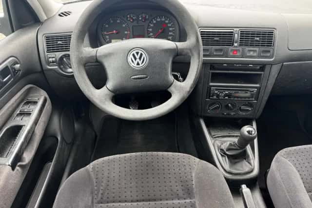 Volkswagen Golf (1999) thumbnail 2