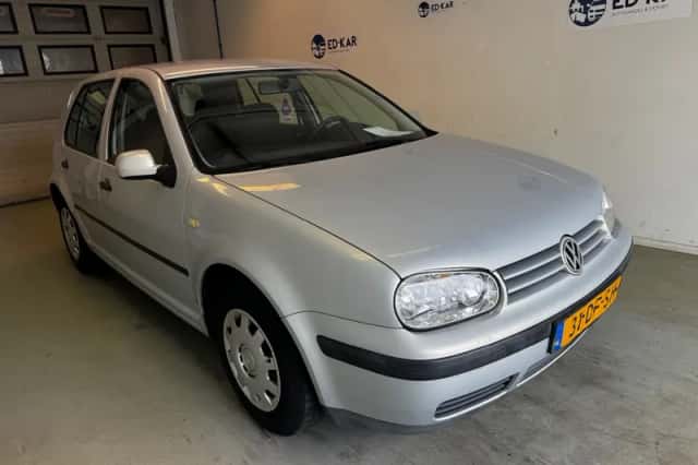 Volkswagen Golf (1999) thumbnail 5