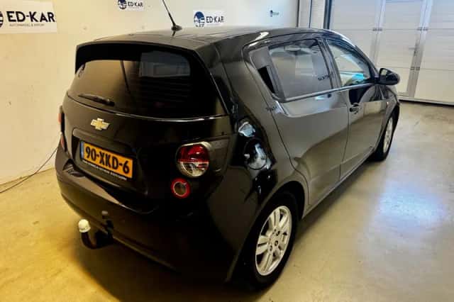 Chevrolet AVEO (2012) thumbnail 6