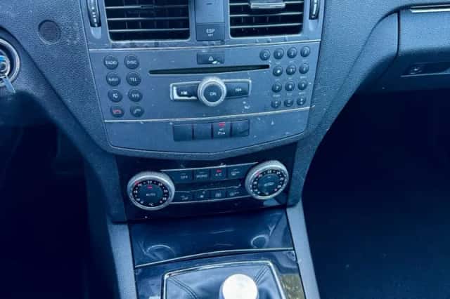 Mercedes-Benz C-Klasse (2009) thumbnail 3