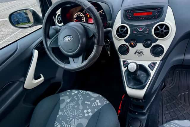 Ford KA (2011) thumbnail 2