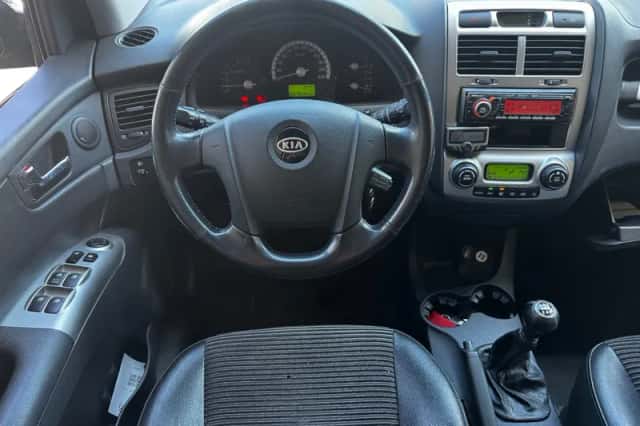 Kia Sportage (2006) thumbnail 2