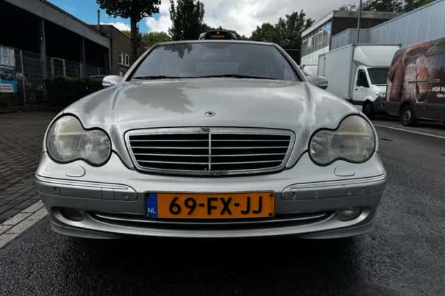 Mercedes-Benz C-Klasse (2000) thumbnail 5