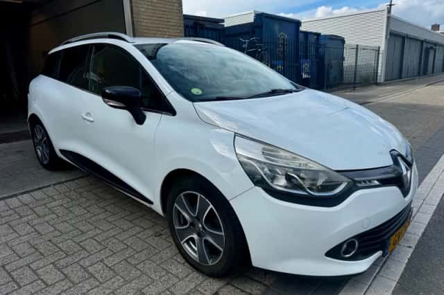 Renault Clio (2015) thumbnail 5