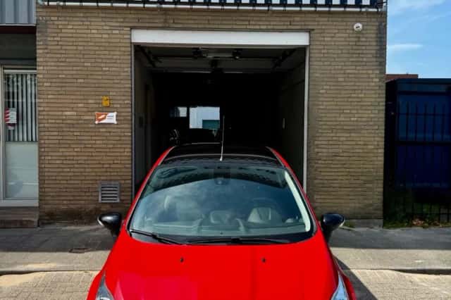 Ford Fiesta (2016) thumbnail 5