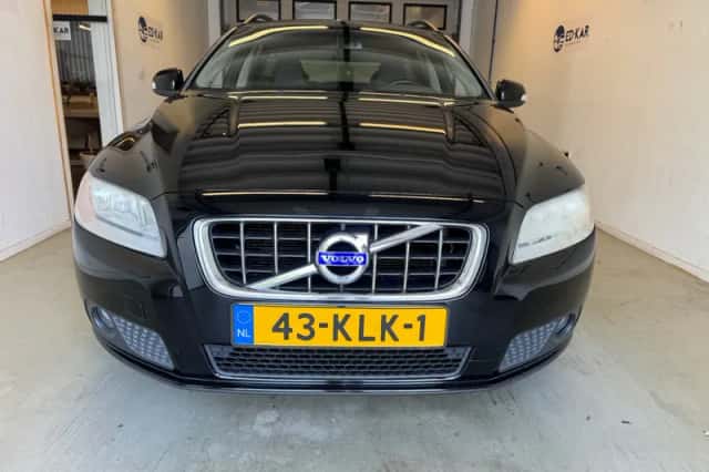 Volvo V70 (2010) thumbnail 4