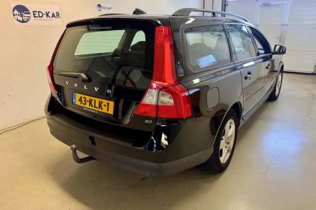 Volvo V70 (2010) thumbnail 6