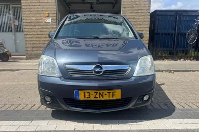 Opel Meriva (2008) thumbnail 4