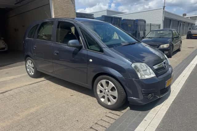 Opel Meriva (2008) thumbnail 5