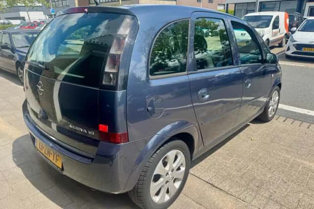 Opel Meriva (2008) thumbnail 6