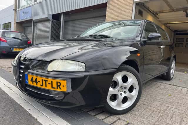 Alfa Romeo 147 (2002)
