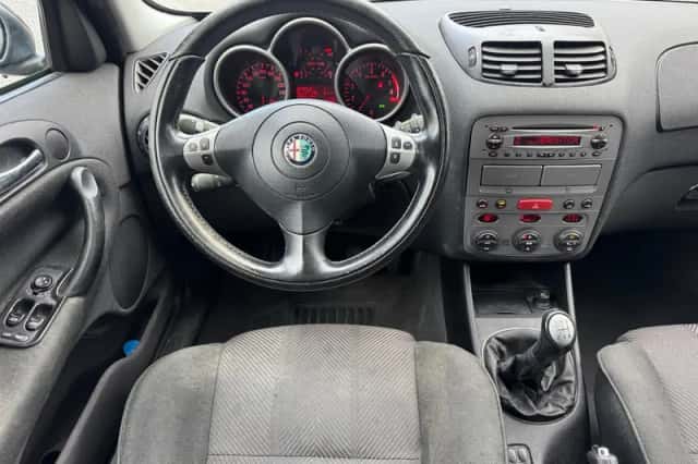 Alfa Romeo 147 (2002) thumbnail 2
