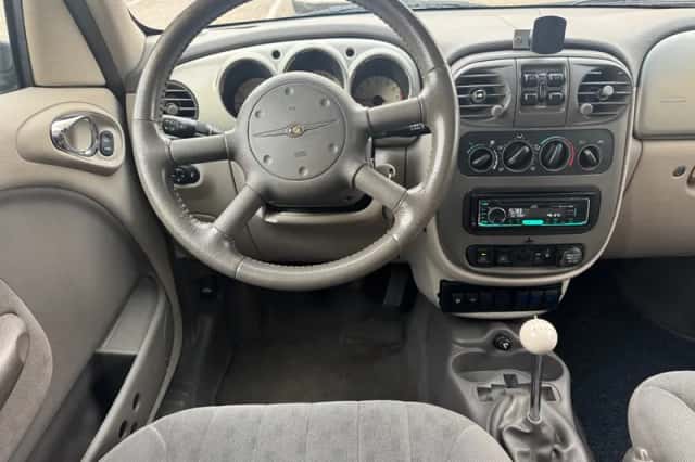 Chrysler PT CRUISER (2000) thumbnail 2