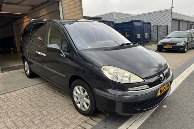 Peugeot 807 (2004) thumbnail 5