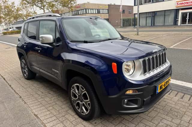 Jeep Renegade (2017) thumbnail 5