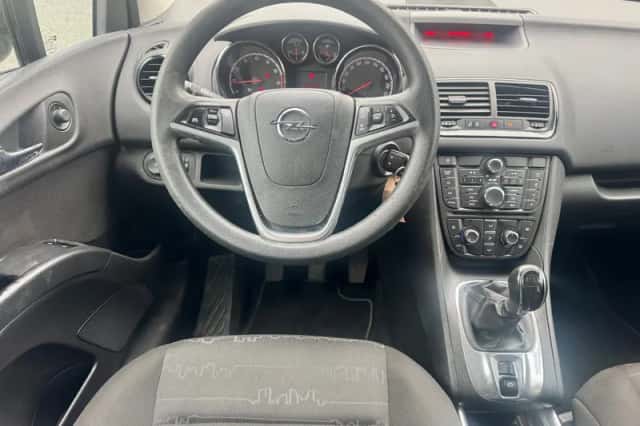 Opel Meriva (2011) thumbnail 2