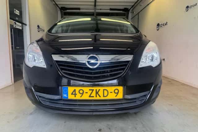 Opel Meriva (2011) thumbnail 4